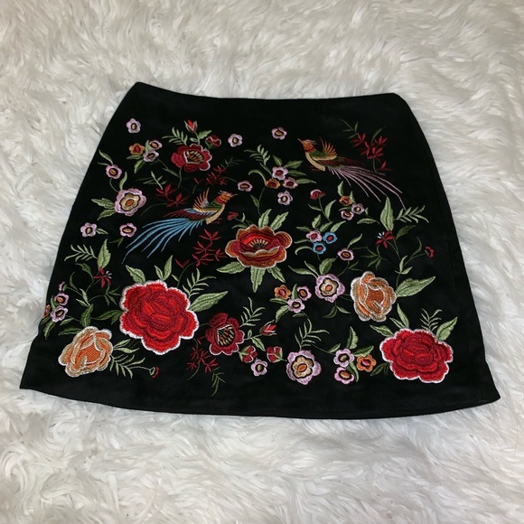 Forever 21 Dresses & Skirts - Forever 21 Embroidered Skirt SMALL